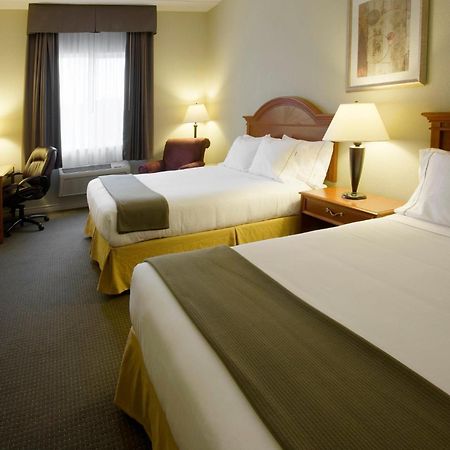 Holiday Inn Express Hotel & Suites 1000 Islands - Gananoque By Ihg Exteriér fotografie