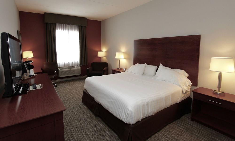 Holiday Inn Express Hotel & Suites 1000 Islands - Gananoque By Ihg Exteriér fotografie