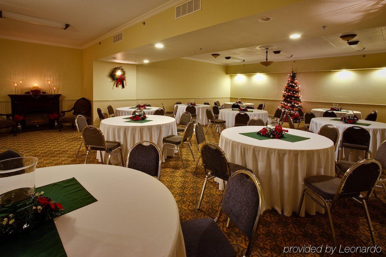Holiday Inn Express Hotel & Suites 1000 Islands - Gananoque By Ihg Restaurace fotografie