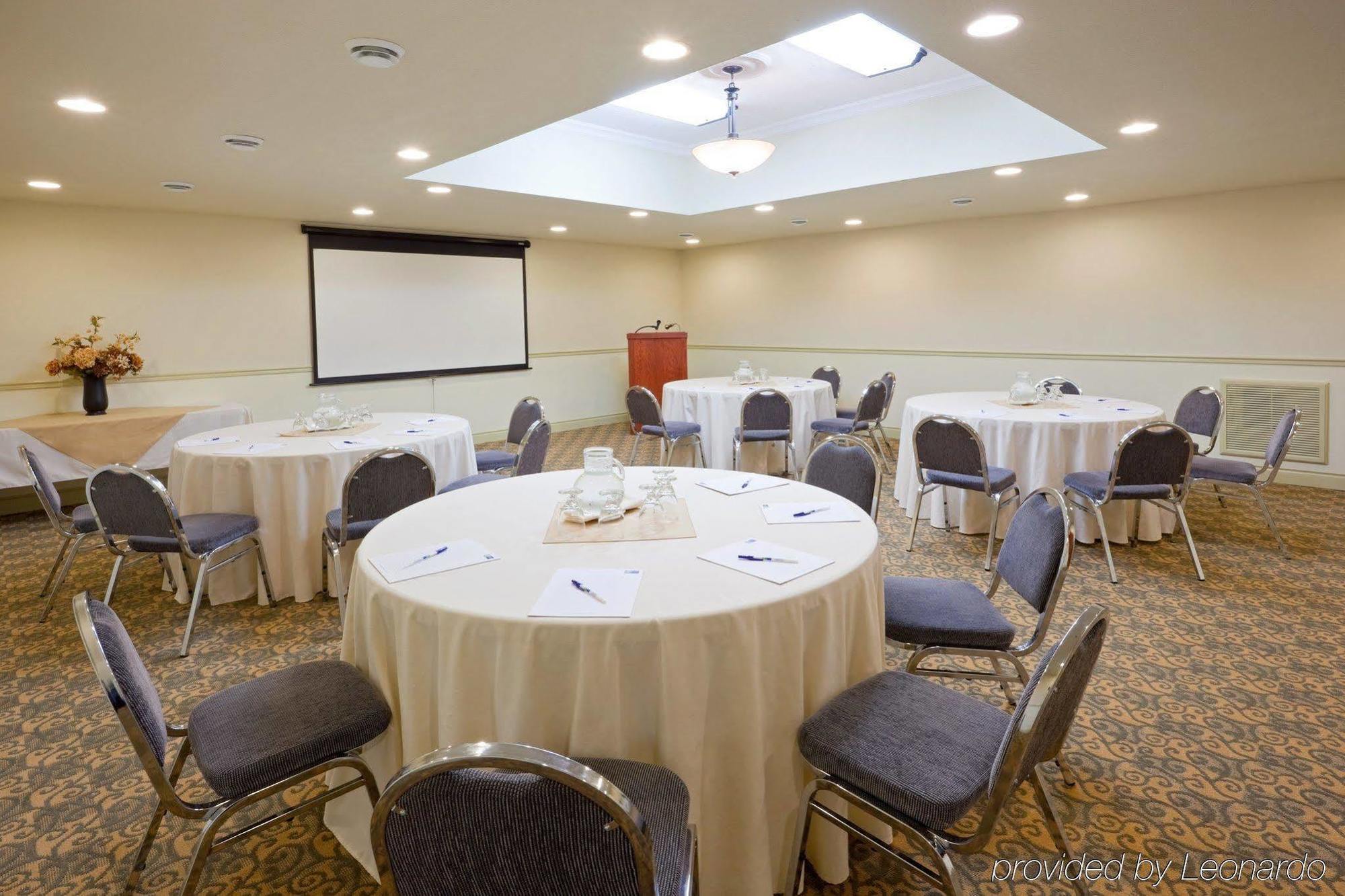 Holiday Inn Express Hotel & Suites 1000 Islands - Gananoque By Ihg Exteriér fotografie